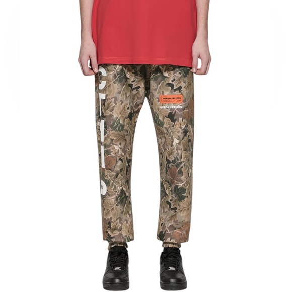 Heron Preston Men's 'CTNMB' Camo Cotton Sweatpants Size XXS Leaves